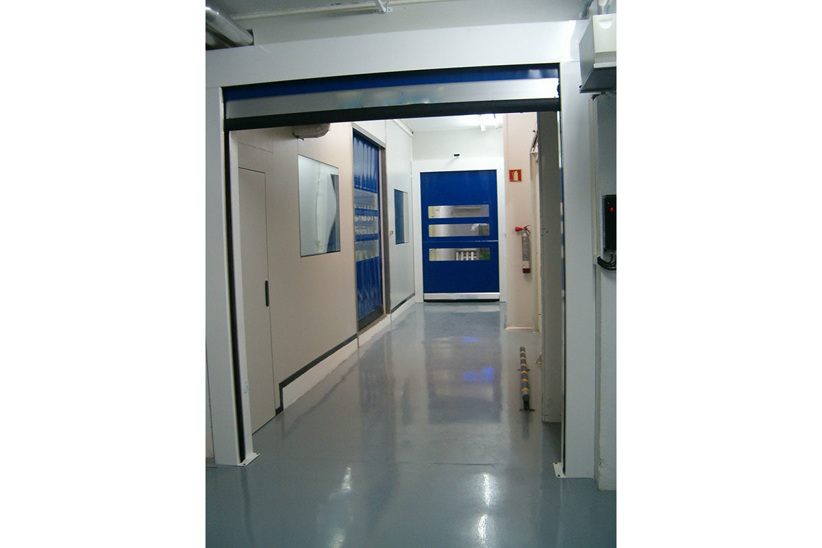 puerta rápida enrollable EF-100 laboratorios
